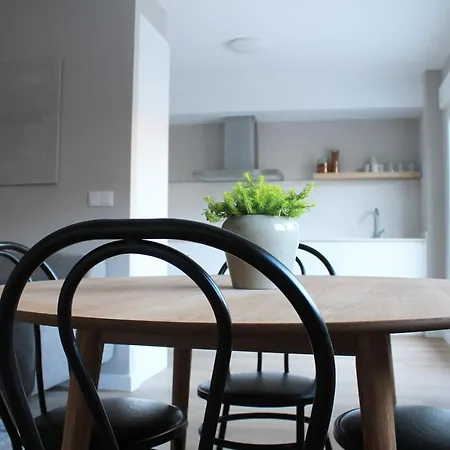 Galicia Residences 135 아파트 *