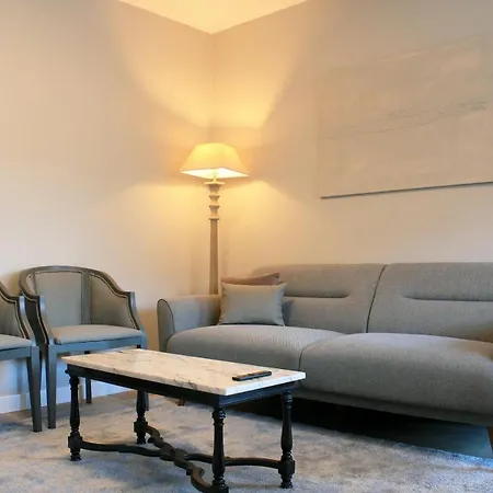 Galicia Residences 135 *
